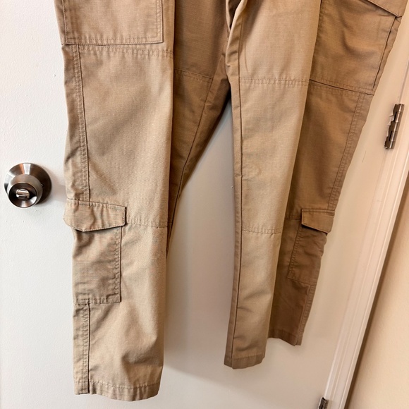Lot of 3 Mens Tactical Pants 44x30 (2) Galls Tan & Grey & (1) Condor Beige - Picture 16 of 16